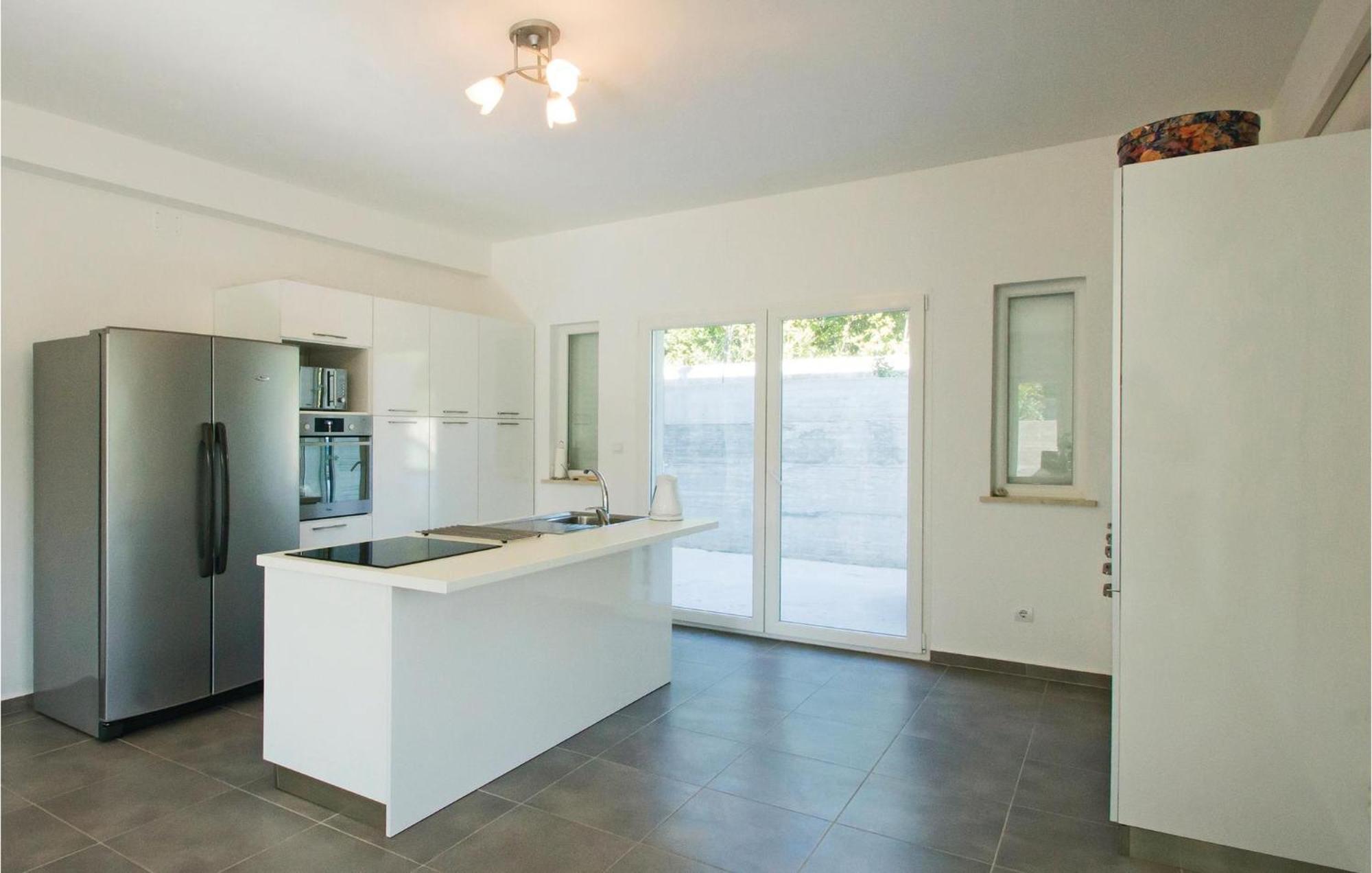 Stunning Apartment In Grscica With Kitchen ปริซบา ภายนอก รูปภาพ